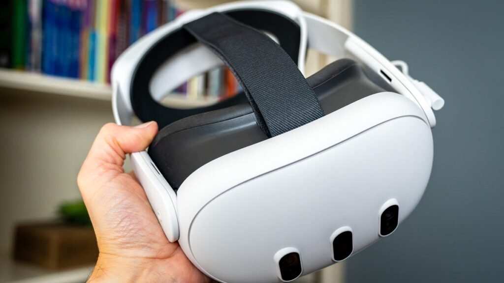 quest 3 with battery strap