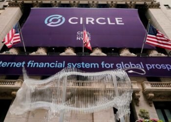 Circle Internet shares soar 168% on NYSE debut Circle Internet shares soar 168% on NYSE debut