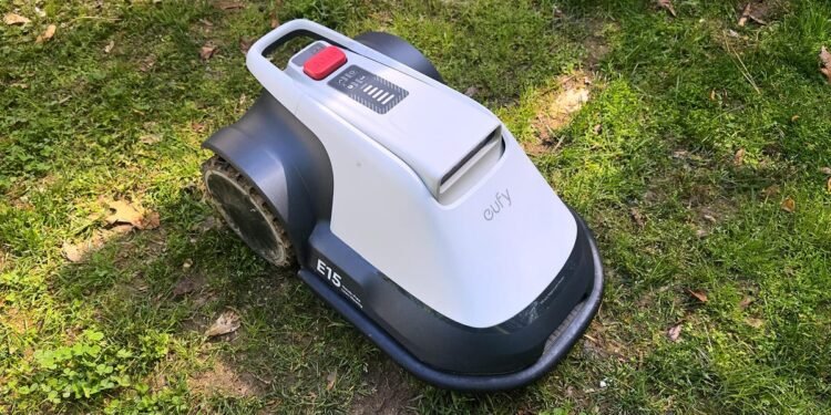Should you buy a robot lawn mower with no boundary wire? My verdict after months of testing Should you buy a robot lawn mower with no boundary wire? My verdict after months of testing