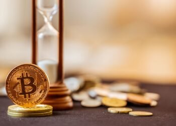 Analyst Sounds Alarm For 50% Crash If Bitcoin Doesn’t Make A New ATH Soon Analyst Sounds Alarm For 50% Crash If Bitcoin Doesn’t Make A New ATH Soon