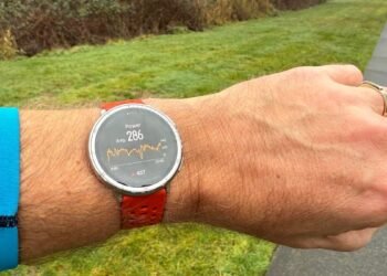 I recommend this budget Amazfit smartwatch over pricey models – especially at 25% off