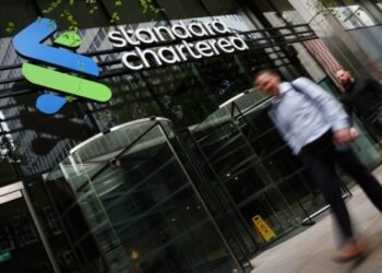 Standard Chartered launches crypto trading for clients Standard Chartered launches crypto trading for clients