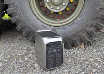I found a compact power station with solar charging, and it’s a new off-grid essential I found a compact power station with solar charging, and it’s a new off-grid essential