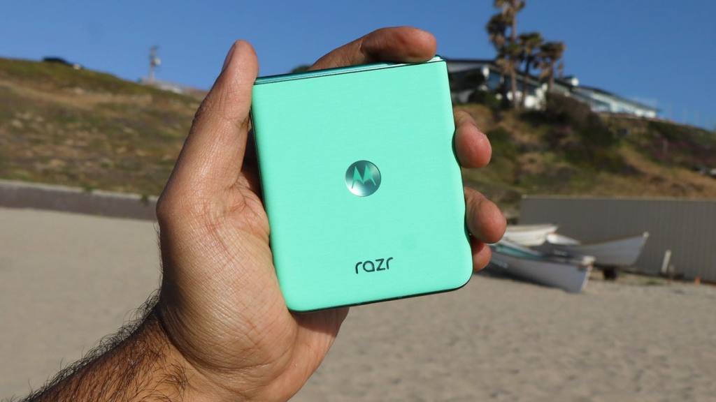 motorola razr image 1