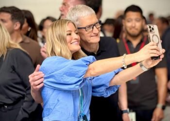 Apple’s iPhone 17 will forever change how we take selfies – including on Android phones Apple’s iPhone 17 will forever change how we take selfies – including on Android phones