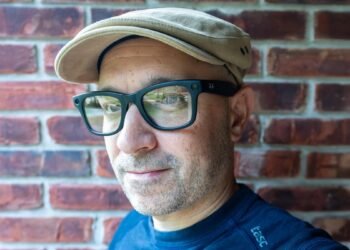 Meta Connect 2025 live updates: Ray-Bans 2, Hypernova smart glasses, Oakley, more Meta Connect 2025 live updates: Ray-Bans 2, Hypernova smart glasses, Oakley, more