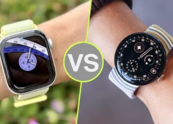 I compared the two best smartwatches from Apple and Google – here’s the one you should buy I compared the two best smartwatches from Apple and Google – here’s the one you should buy