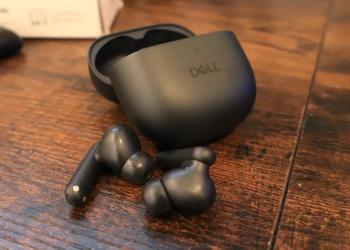 I was not expecting these Dell wireless earbuds to be this good right out of the box