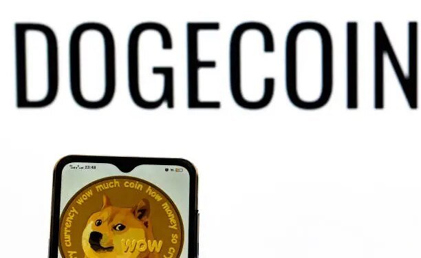 Dogecoin Consolidates After Recent Rejection, But alt=