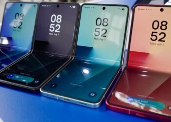 I changed 12 settings on my Android phone to significantly increase the battery life I changed 12 settings on my Android phone to significantly increase the battery life