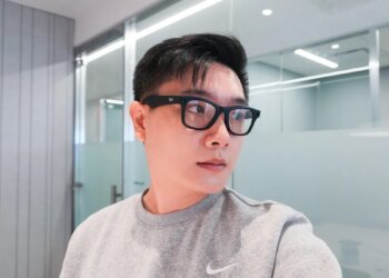 I wore the Meta Ray-Bans’ successor for a month, and my buying verdict is two-fold