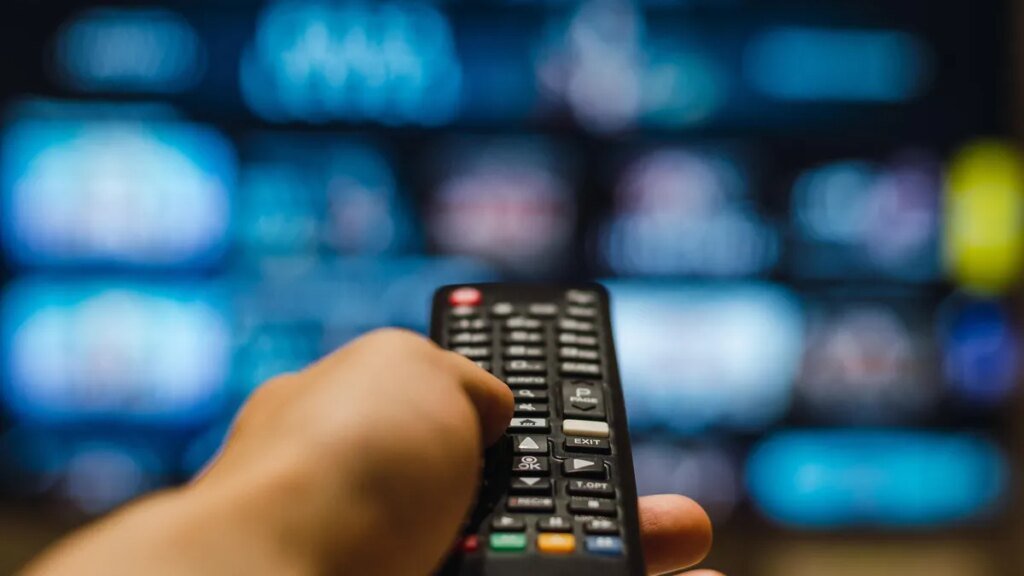 6 reasons TV captions are a must-have for people under 45 now