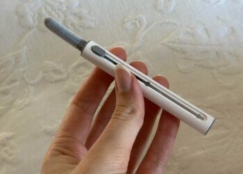 This  AirPods cleaning gadget is surprisingly helpful This  AirPods cleaning gadget is surprisingly helpful