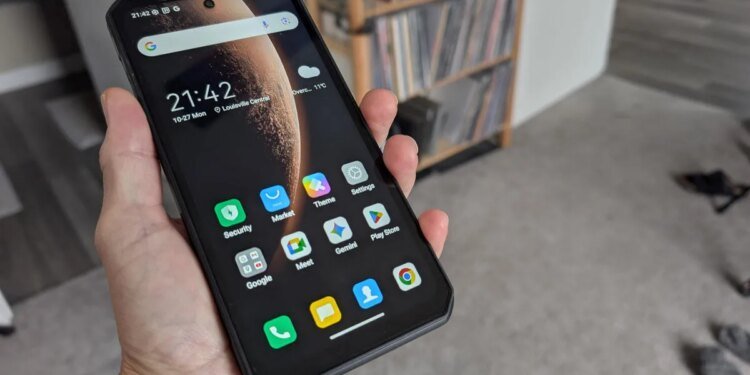 I just tested Oukitel’s WP60, and it changed my mind about rugged smartphones I just tested Oukitel’s WP60, and it changed my mind about rugged smartphones