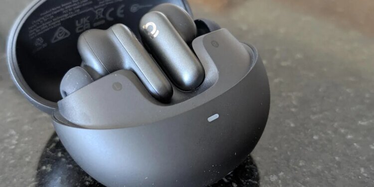 I’ve yet to find a pair of Bluetooth earbuds that nails comfort, audio, and price like this one I’ve yet to find a pair of Bluetooth earbuds that nails comfort, audio, and price like this one