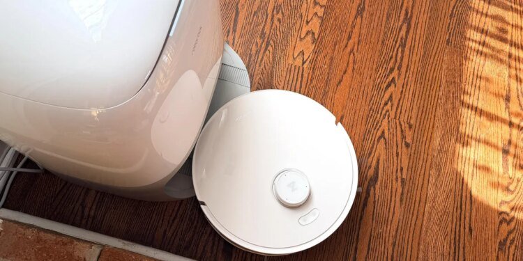 Finally, a self-cleaning robot vacuum that can handle my messy floors like a champ