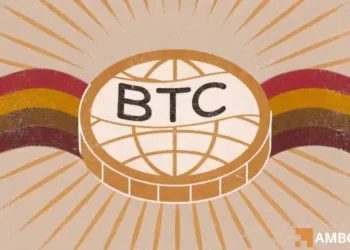 Analyst warns of gold’s ‘buy climax’ as capital shifts toward Bitcoin