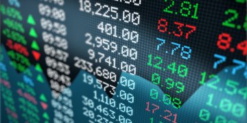 Bitcoin Moves With Tech, Not Precious Metals, Analysts Find