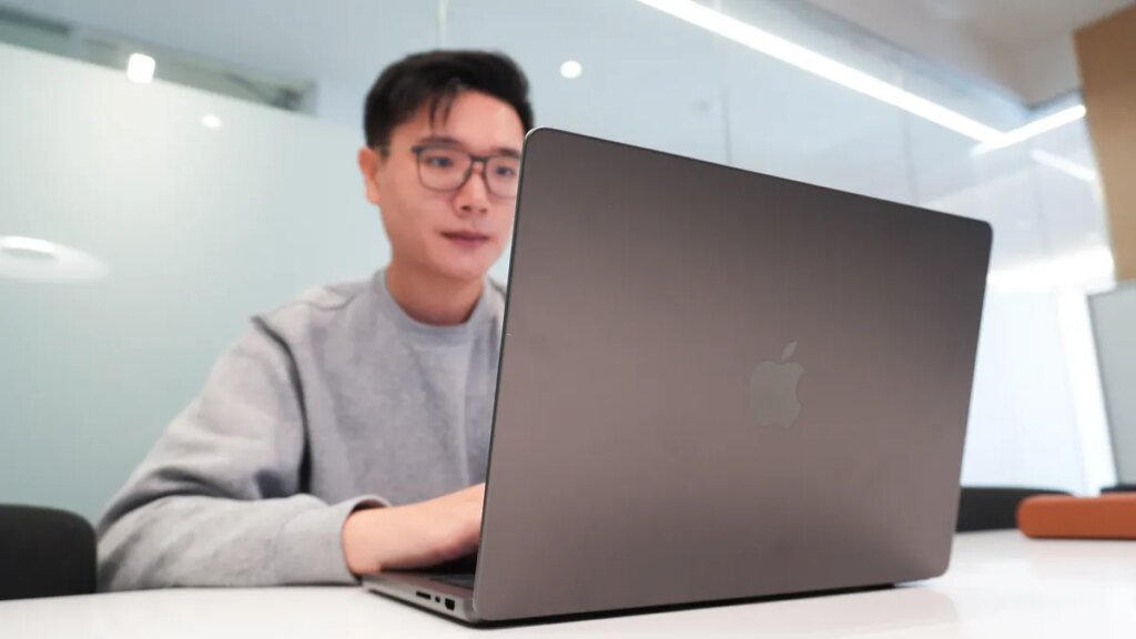 MacBook Pro vs. MacBook Air: We tested both models, and here’s which one to buy in 2026