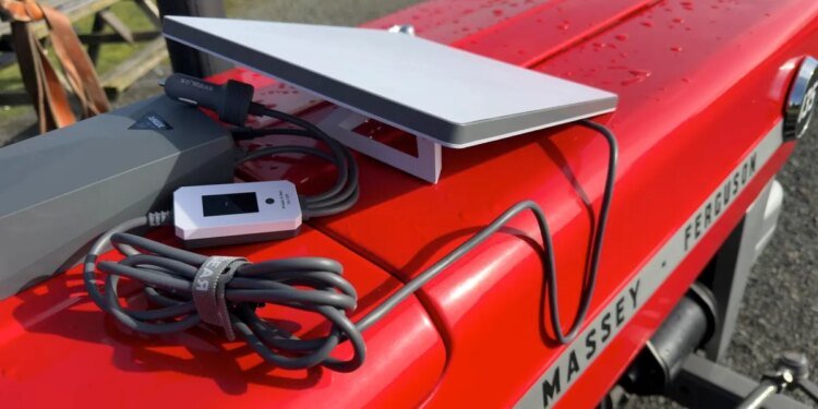 This 3-in-1 adapter for the Starlink Mini made all the difference for its power delivery