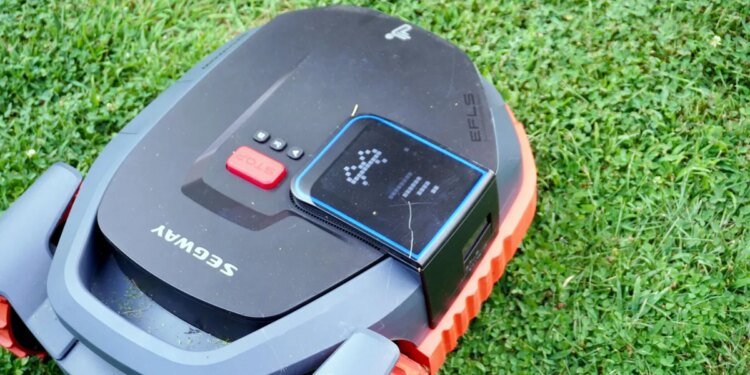 This robot mower took care of my lawn for months – and it’s currently 0 off This robot mower took care of my lawn for months – and it’s currently 0 off