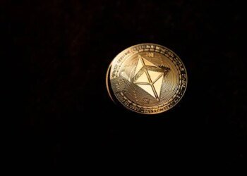 Ethereum SuperTrend Reversal: Why The ETH Price Could Crash To ,200 Ethereum SuperTrend Reversal: Why The ETH Price Could Crash To ,200