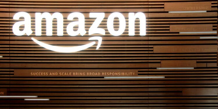 Is Amazon down? Why customers can’t check out or add to cart – and Amazon’s response Is Amazon down? Why customers can’t check out or add to cart – and Amazon’s response