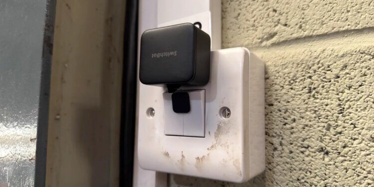 I tried Amazon’s best-selling smart switch to power my home, and they’re seriously useful