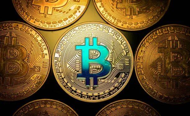 Bitcoin Funding Rates Stay Negative Despite Price Gains — What This Means