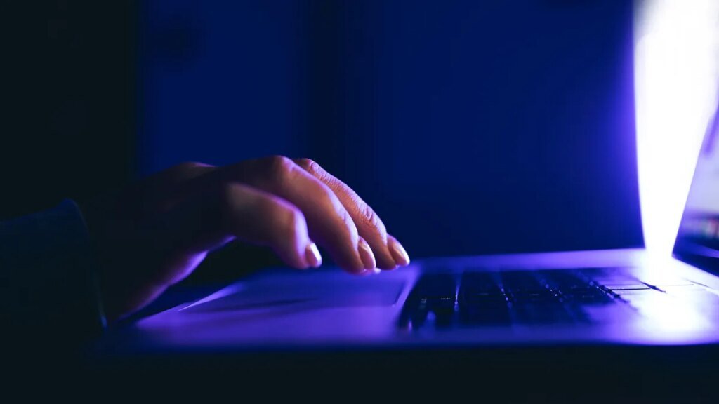 ‘Job seekers have to be detectives’: 3 signs that listing is a scam