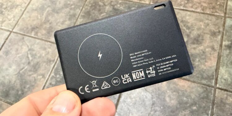 My new favorite AirTag alternative fits perfectly in my wallet – and is seriously durable