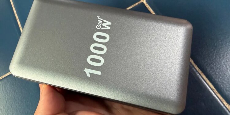 I cracked open a ‘1,000W’ portable charger after it failed me in minutes – and wished I hadn’t